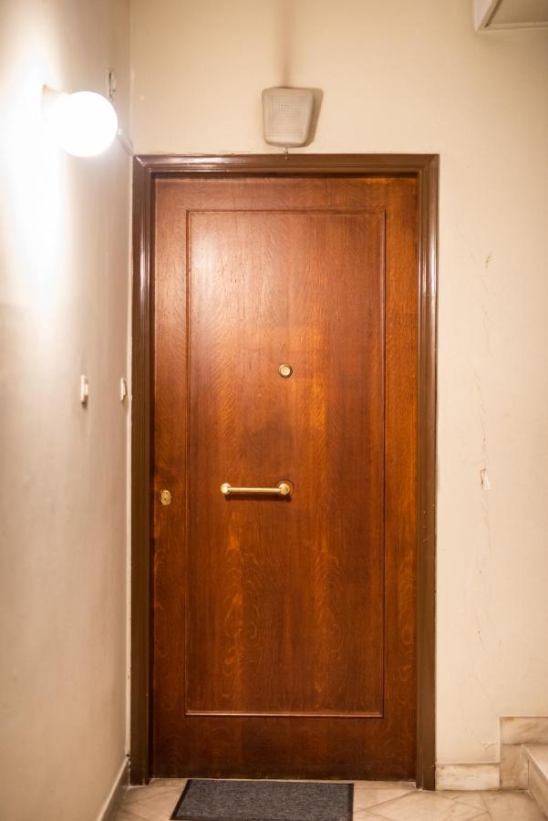 Two Bedroom Apt In Syntagma - Ermou Area Афины Экстерьер фото